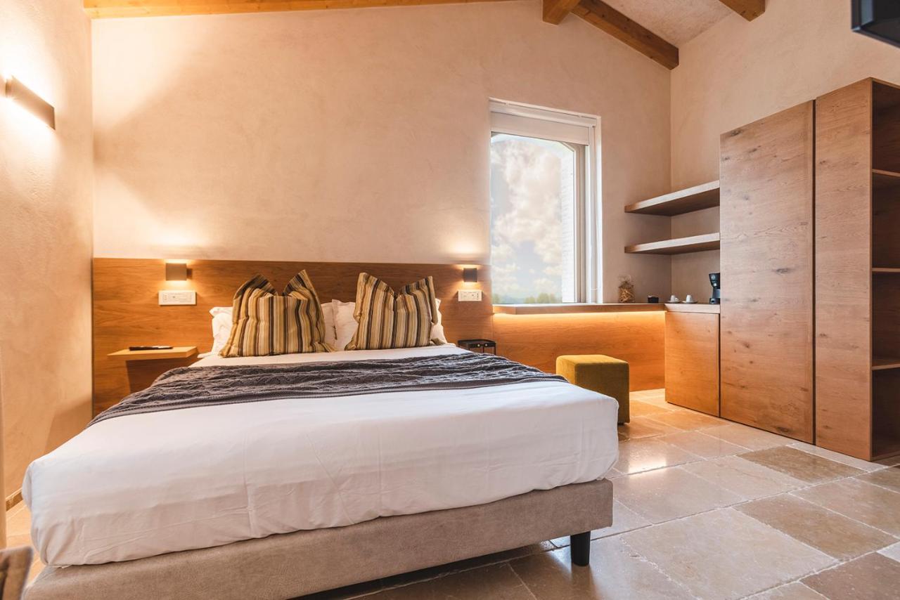 Borgo Vinceri Villa Lucera Eksteriør bilde